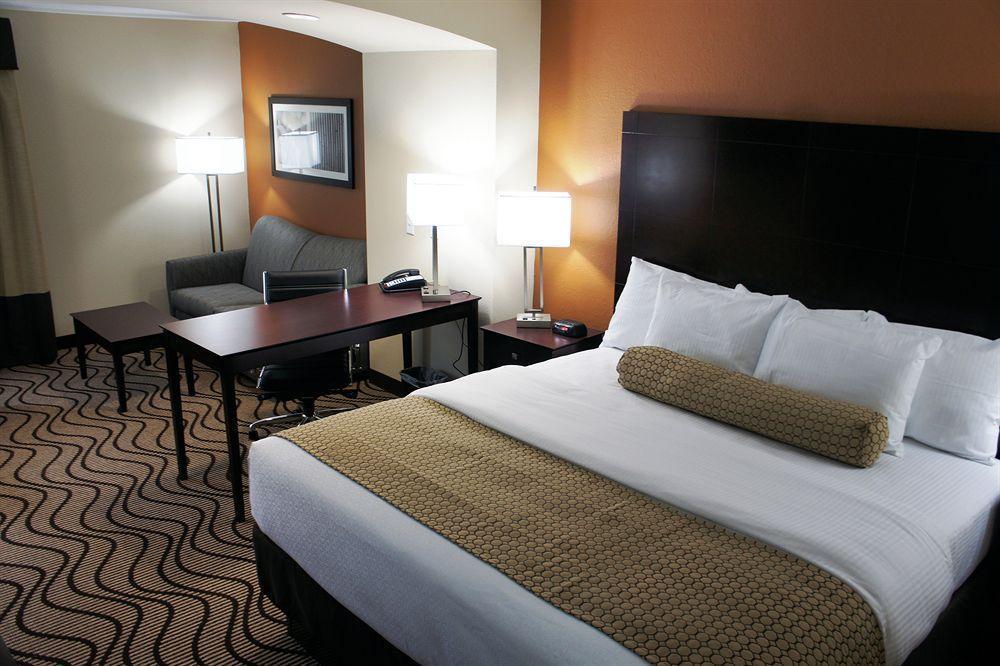 La Quinta By Wyndham Knoxville Central Papermill Екстериор снимка