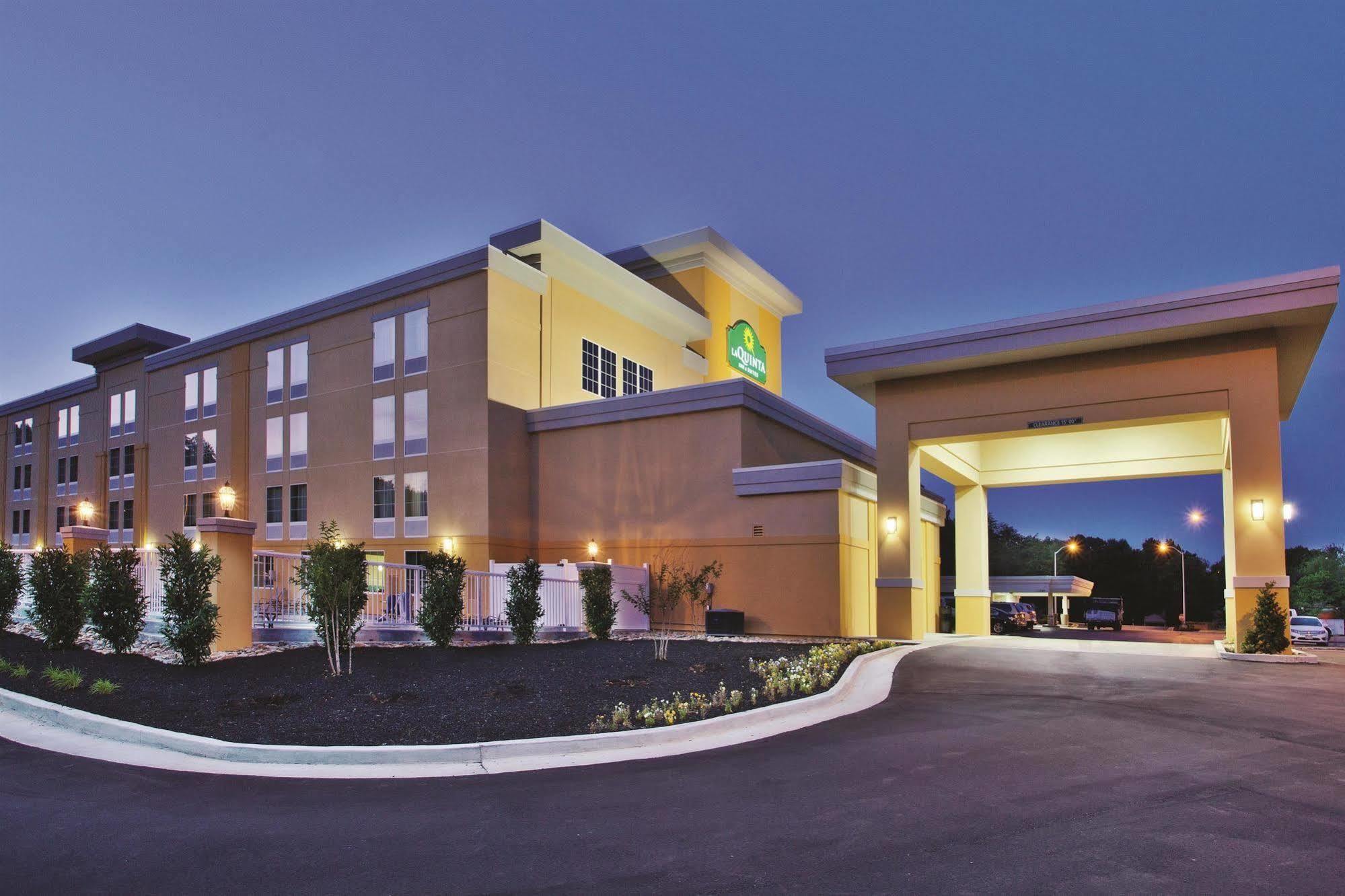 La Quinta By Wyndham Knoxville Central Papermill Екстериор снимка