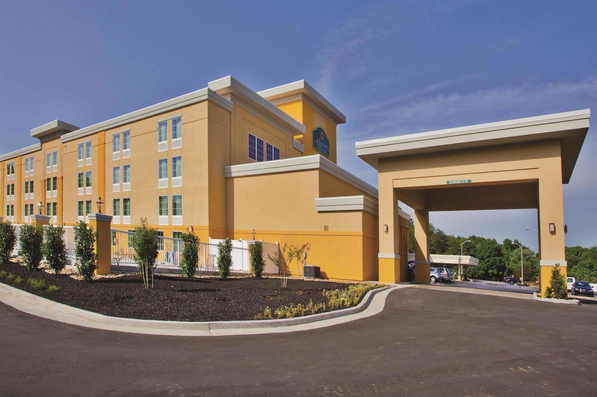 La Quinta By Wyndham Knoxville Central Papermill Екстериор снимка